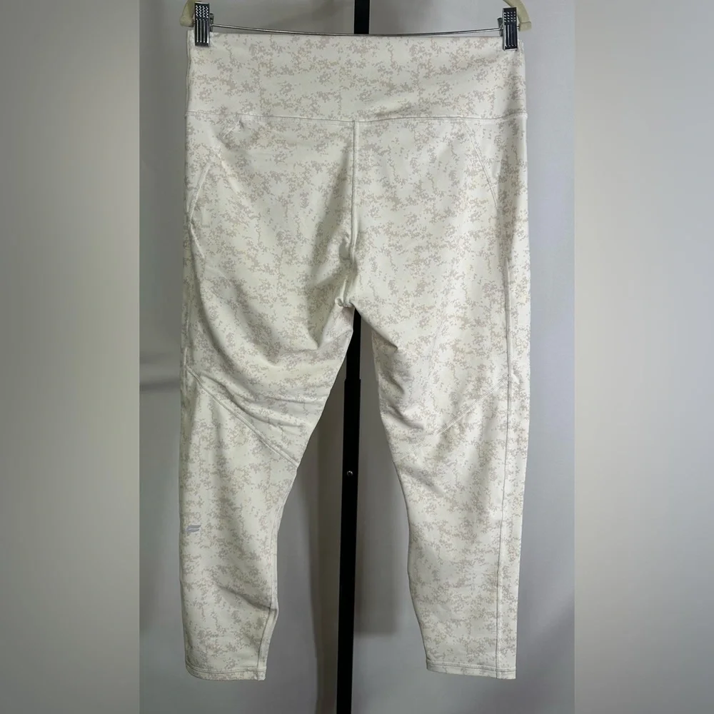 NWT Fabletics Women's Define High-Waisted Legging in Soft White Camo Sz XXL